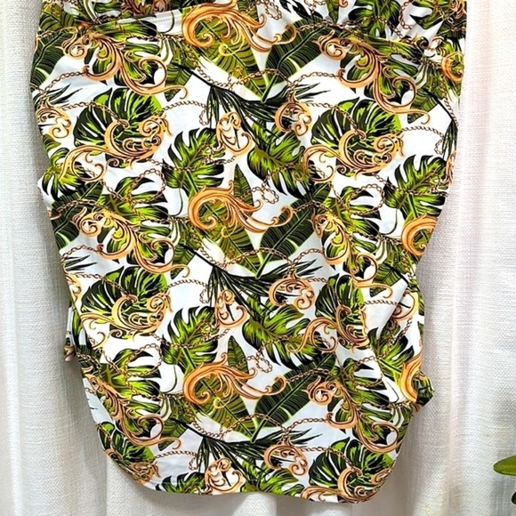 NWOT K. Jordan Leaf Print Criss Cross Back Nylon & Spandex Tankini Top Size 1X - Picture 4 of 8